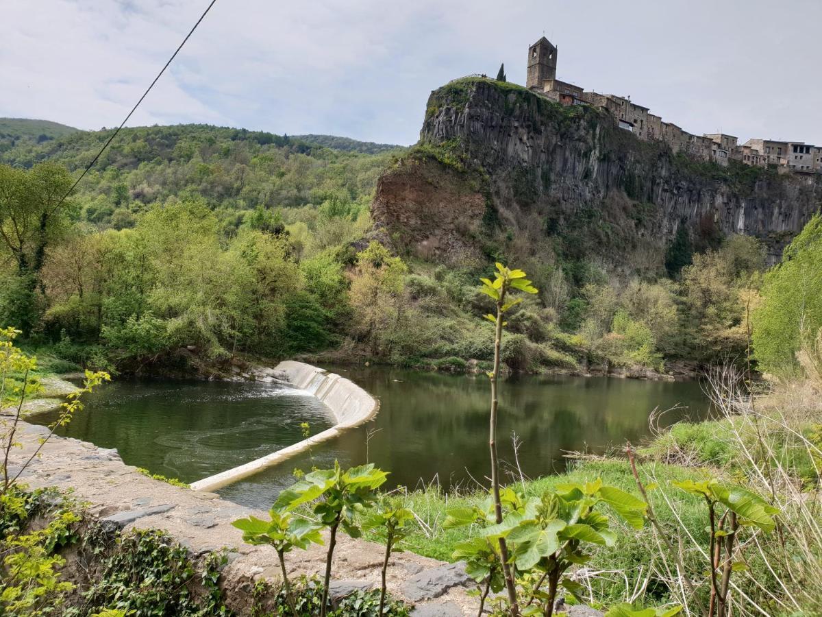 Ca La Rita Appartement Castellfollit de la Roca Buitenkant foto